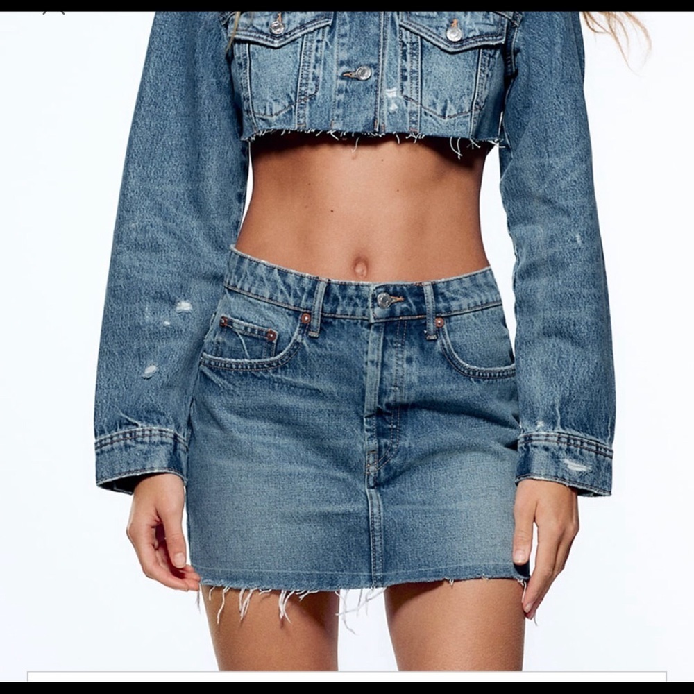NWT Zara MID RISE MINI Denim SKIRT